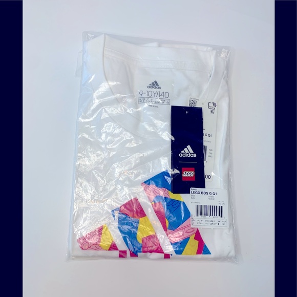 ADIDAS x LEGO Limited Edition Graphic T-Shirt Youth S 9-10yr NWT - Picture 4 of 5